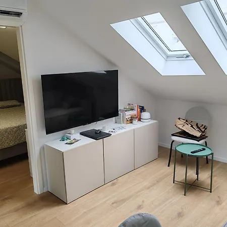 Barbara Iii - Exquisite بيت ضيافة 3*